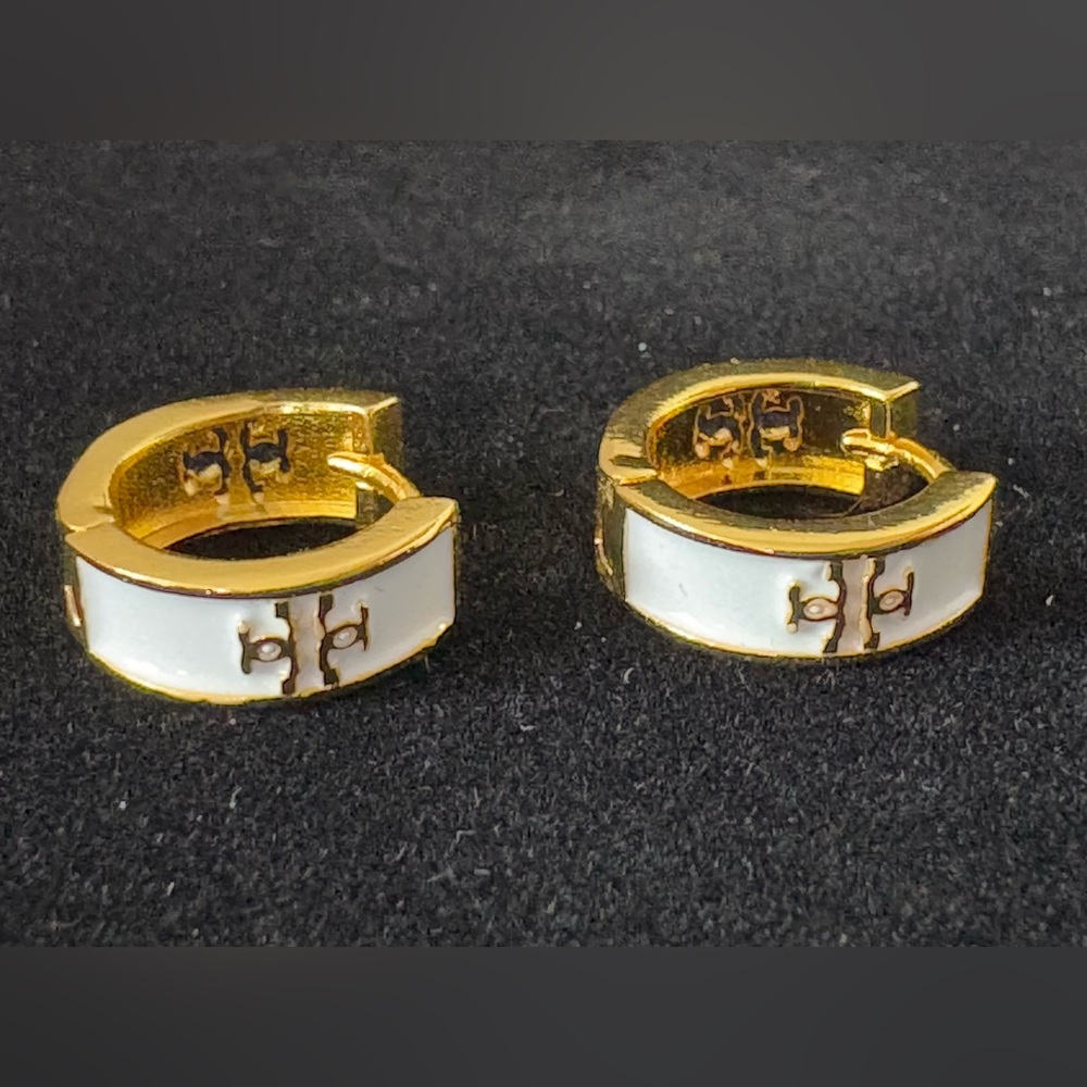 Gold and White Enamel Cutout Hugger Hoop Earrings NEW